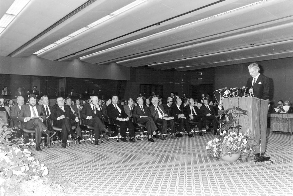 Signing of the Single European Act (Luxembourg, 17 February 1986)