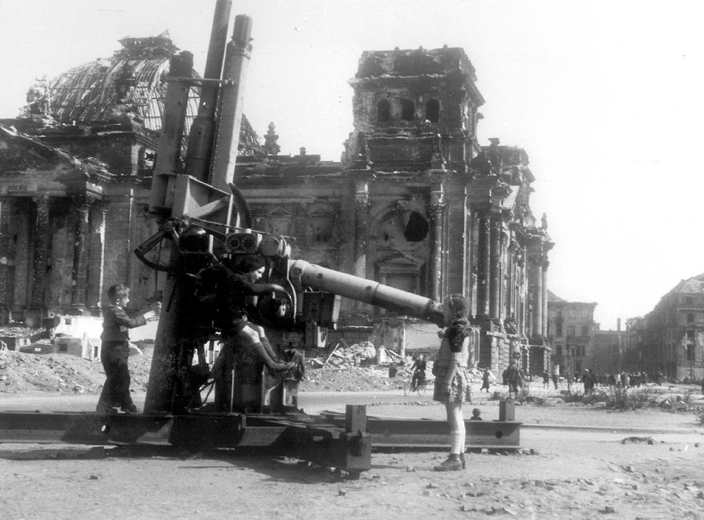 Destruction in Germany: the <i>Reichstag</i> in ruins (Berlin, 1945)