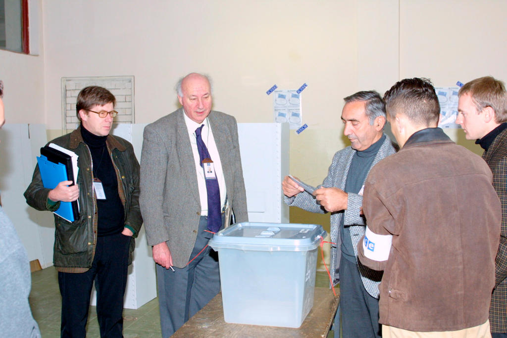 OSCE organisation of the general elections in Kosovo (17 November 2000)