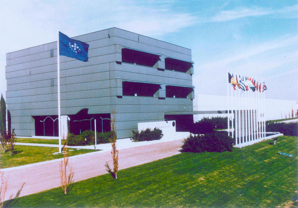 Bâtiment du Centre satellitaire de l'UEO à Torrejón de Ardoz