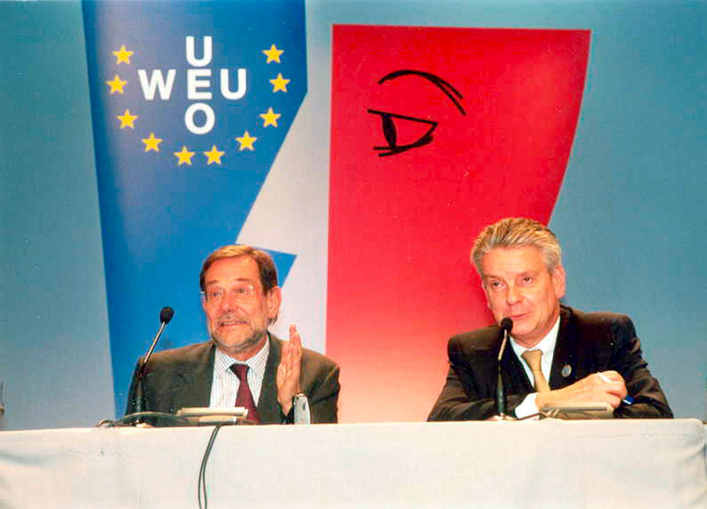Press conference held during the meeting of the WEU Council of Ministers (Marseille, 13 November 2000)