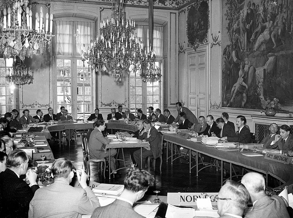 Première session du Comité des ministres du Conseil de l'Europe (août 1949)
