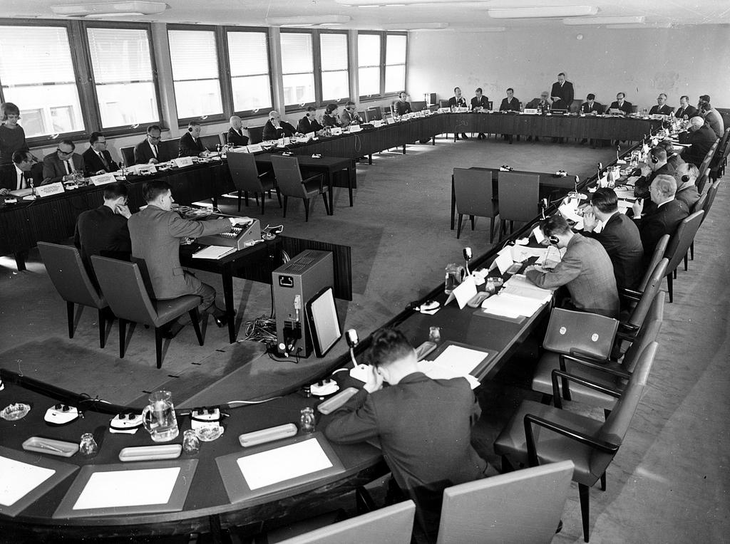 Salle de commission de l'Assemblée consultative du Conseil de l'Europe