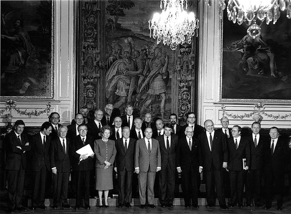 Photo de famille du Conseil européen de Strasbourg (8 et 9 décembre 1989)