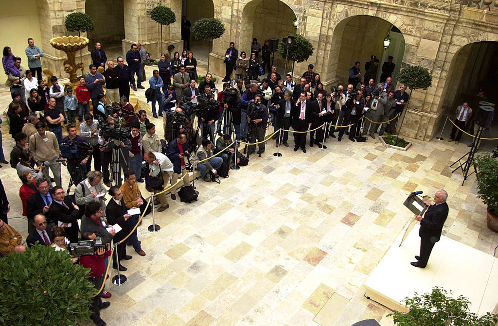 Press conference held by Edward Fenech-Adami (Valletta, 9 March 2003)