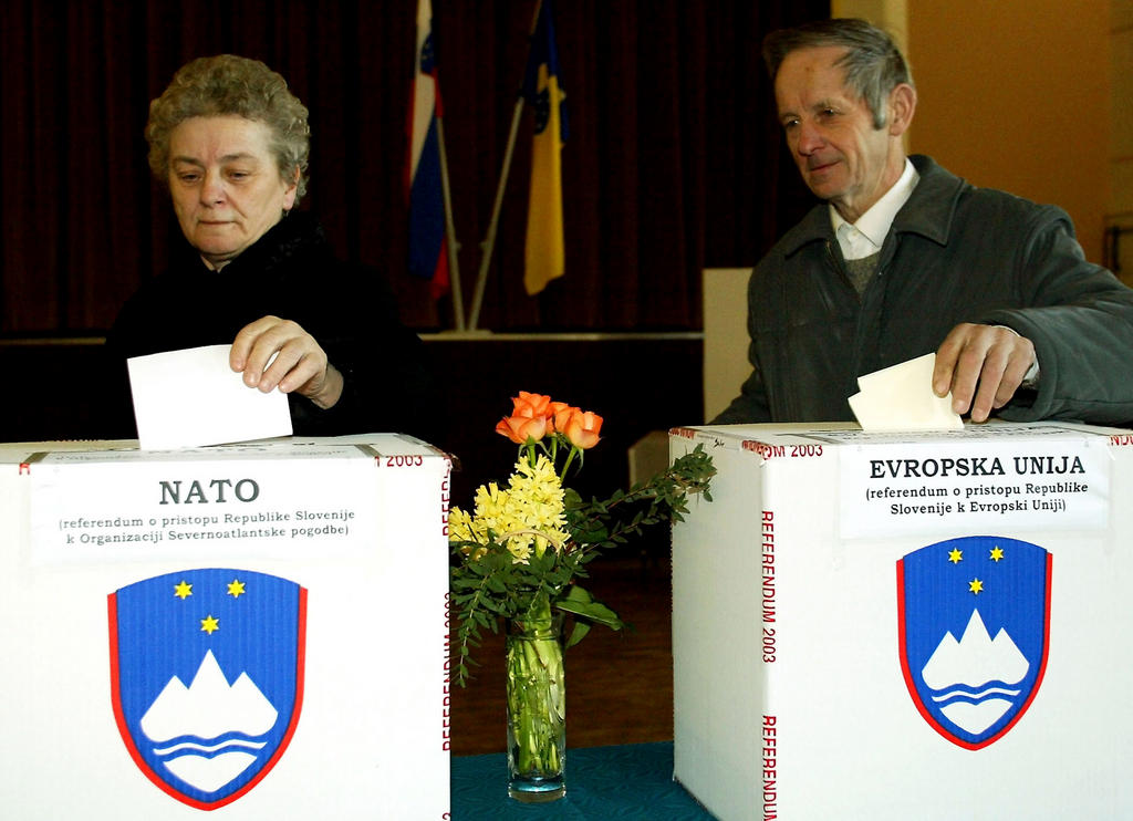 Référendum en Slovénie sur l'adhésion du pays à l'Union européenne (Ljubljana, 23 mars 2003)