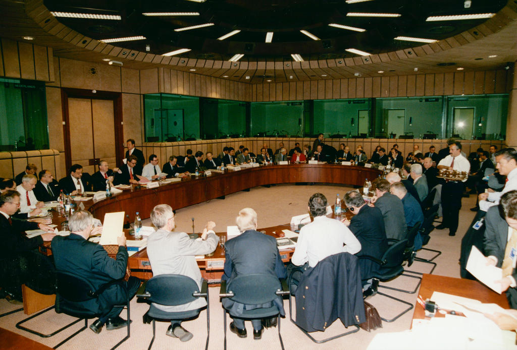 431ème réunion du comité politique du Conseil (Bruxelles, 4 octobre 2000)