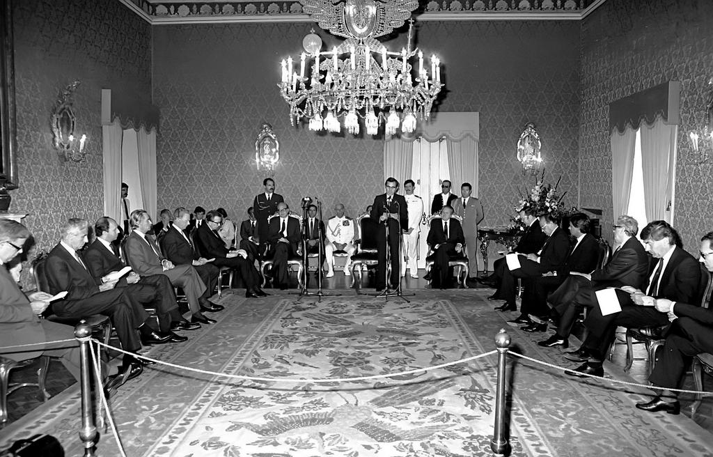 Réception des représentants des États signataires du traité d'adhésion du Portugal aux Communautés européennes (Lisbonne, 12 juin 1985)