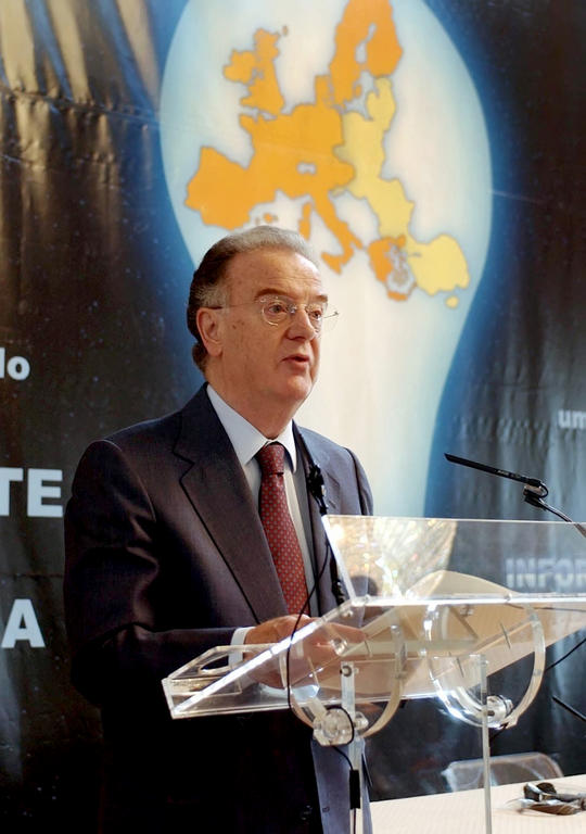 Jorge Sampaio lors de l'ouverture d'une conférence sur l'Europe (Lisbonne, 4 juin 2002)