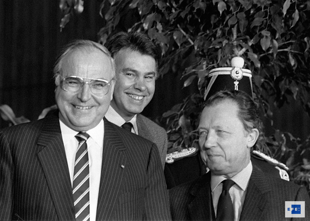 Helmut Kohl, Felipe González et Jacques Delors (Luxembourg, 3 décembre 1985)