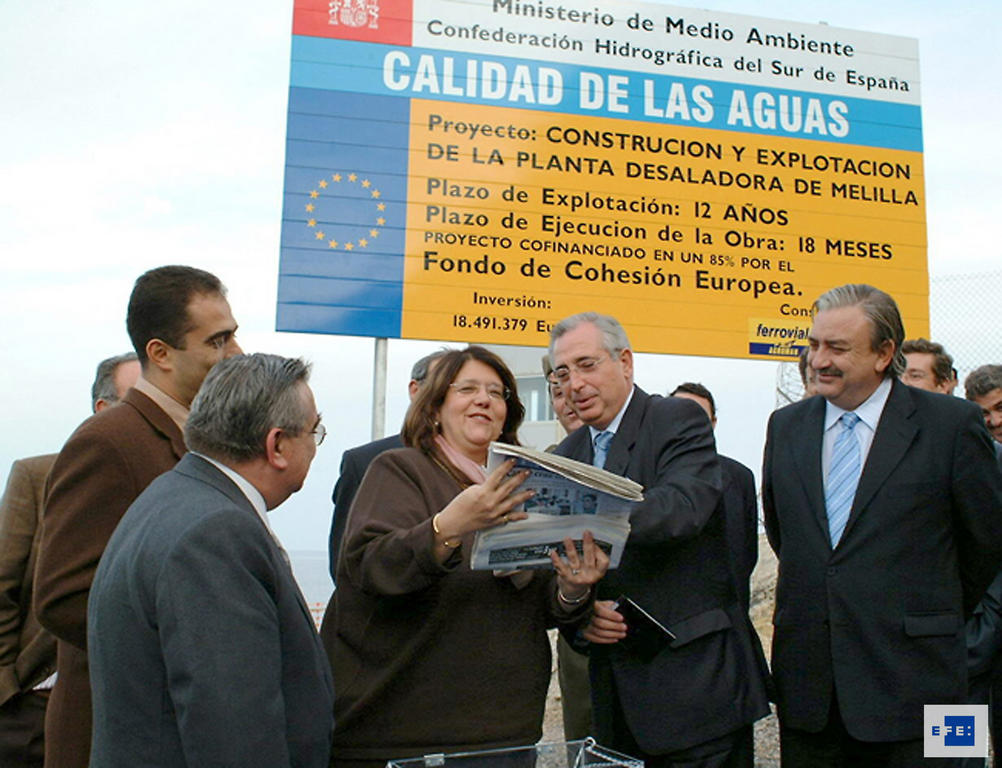 Pose de la première pierre d'une usine de dessalement (Melilla, 3 novembre 2003)