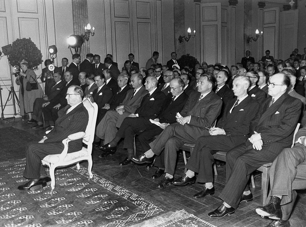 Séance d'inauguration de la Haute Autorité de la CECA (Luxembourg, 10 août 1952)