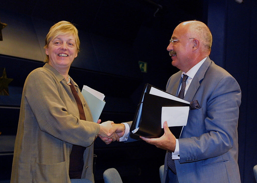 Réunion du Conseil d'association UE-Hongrie (Bruxelles, 17 juillet 2001)