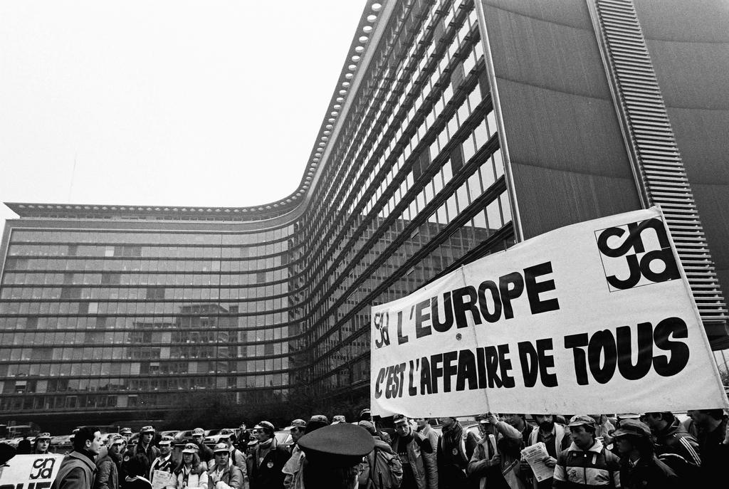 Manifestation de jeunes agriculteurs lors du Conseil européen de Bruxelles (19 mars 1984)