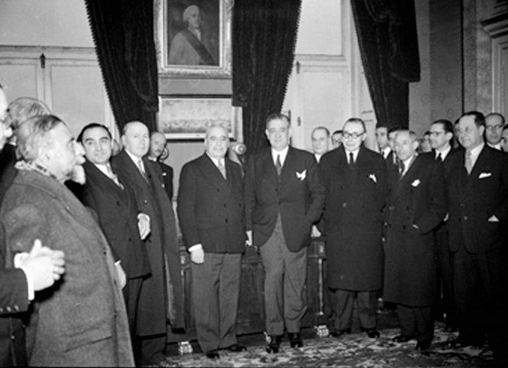 Prise de fonction de José Caeiro da Mata au poste de ministre des Affaires étrangères (Lisbonne, 5 février 1947)