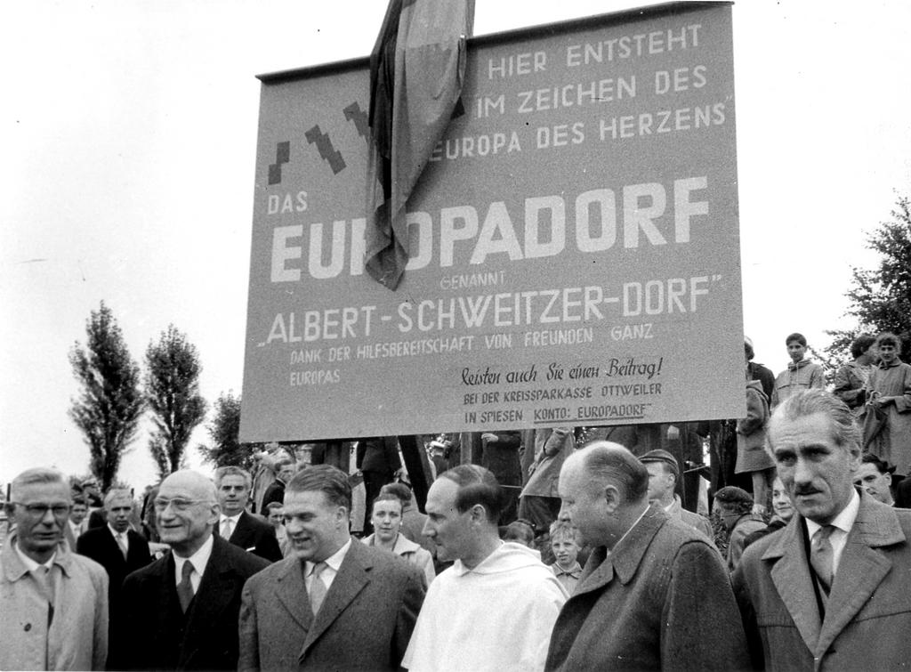 Lancement de la construction d'un village européen à Spiesen (1952)