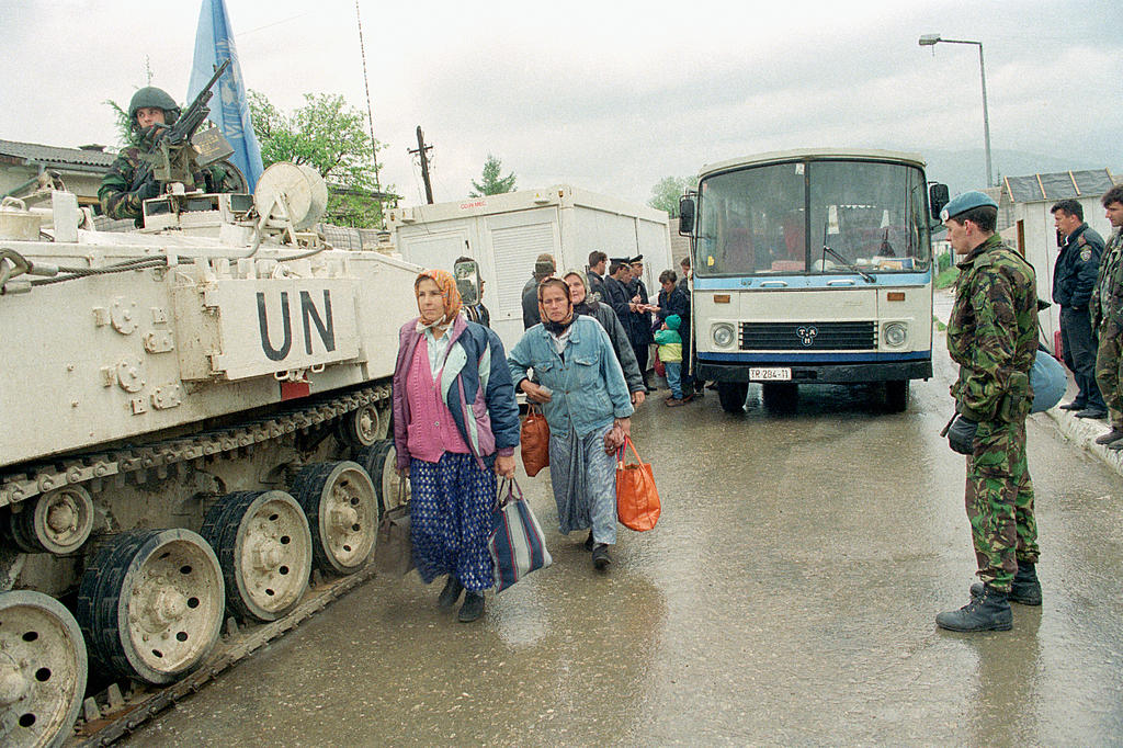 UNPROFOR checkpoint in Bosnia and Herzegovina (Stari Vitez, 1 May 1994)