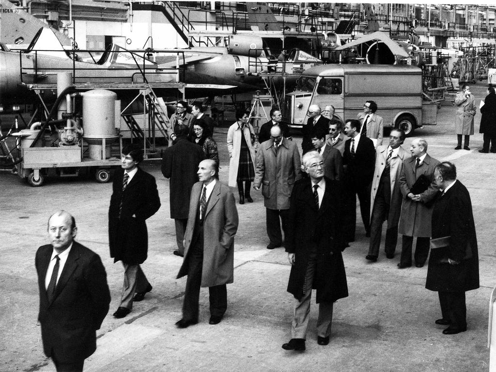The Technological and Aerospace Committee visits the aircraft factory in Mérignac (Bordeaux, 22 March 1984)