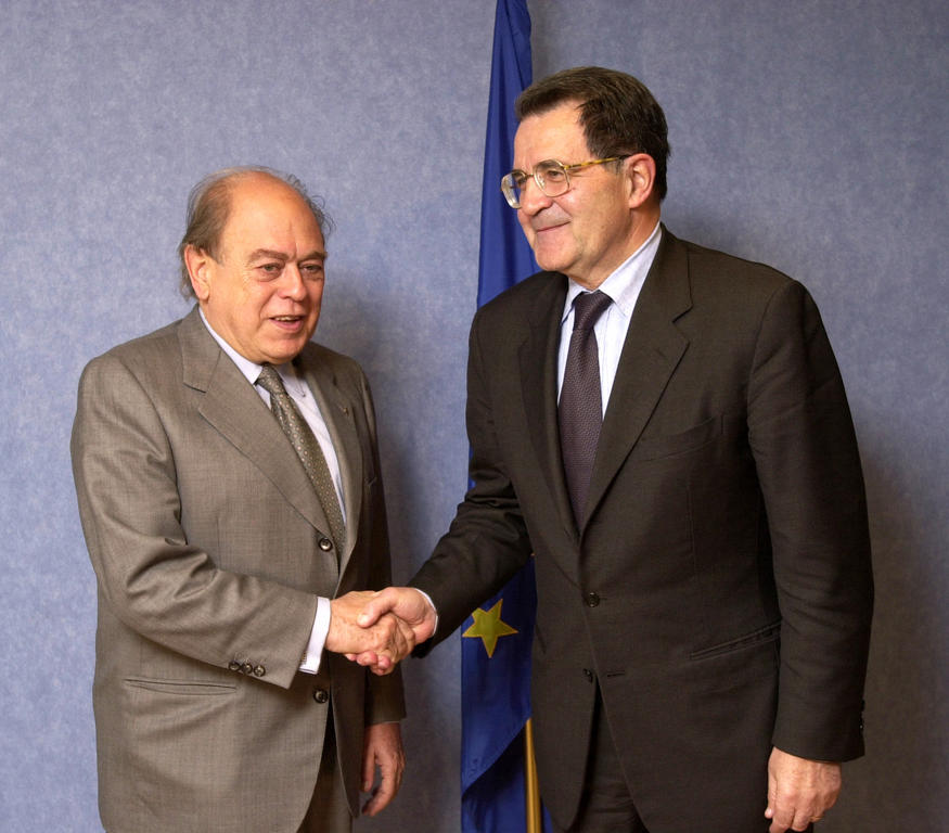Jordi Pujol i Soley and Romano Prodi (Brussels, 22 May 2001)