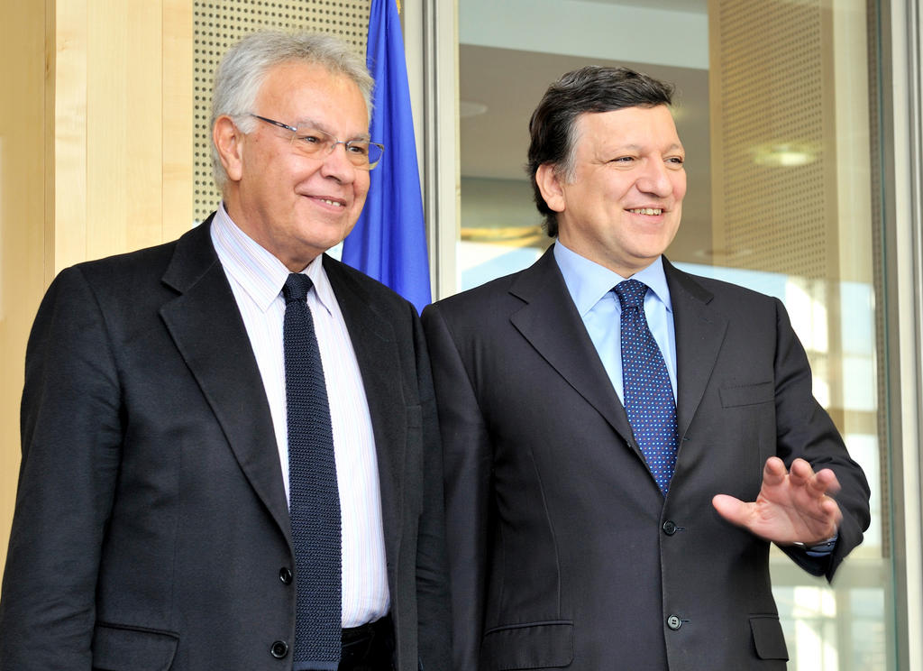 Felipe González Márquez et José Manuel Barroso (Bruxelles, 4 novembre 2008)