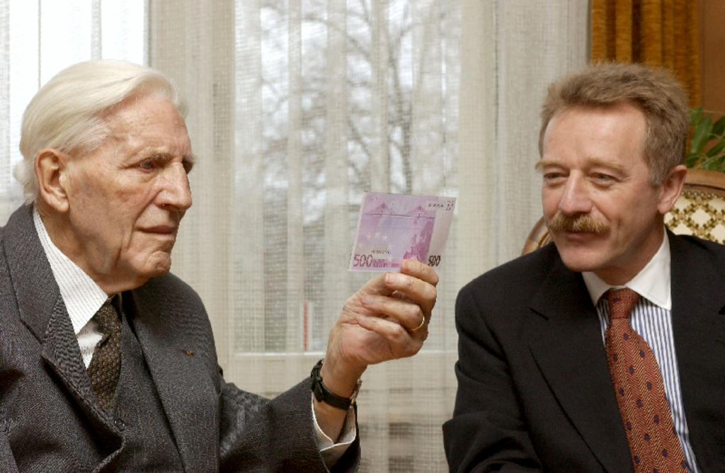 Pierre Werner et Yves Mersch (Luxembourg, 4 décembre 2001)