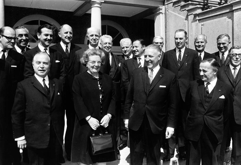 Reception held by Queen Juliana at the Benelux Summit (1968)