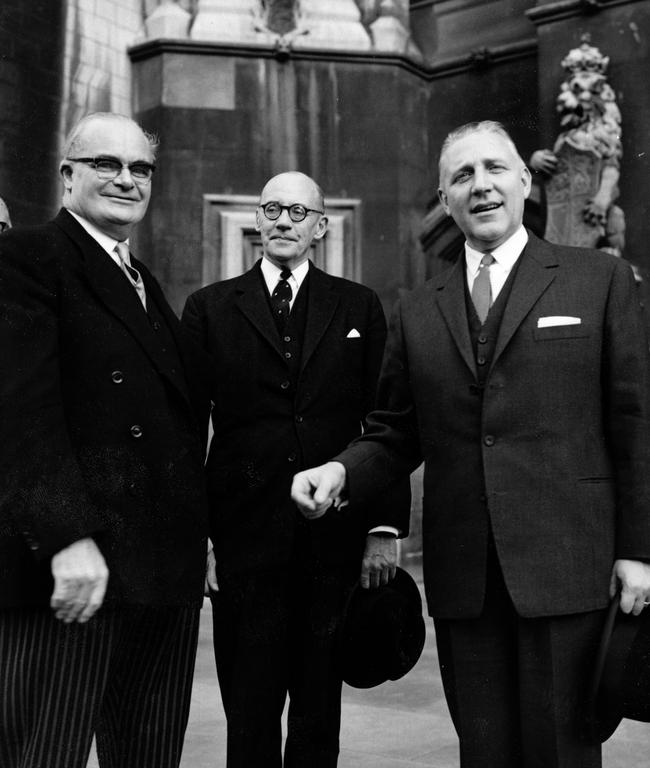 Rencontre entre Sir Herbert Butcher, G.W. Aldington et Pierre Werner (Londres, novembre 1963)