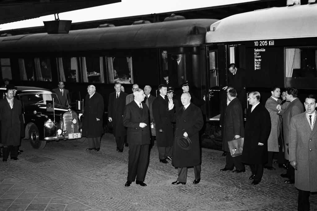 Meeting between Charles de Gaulle and Konrad Adenauer in Bad Kreuznach (26 November 1958)