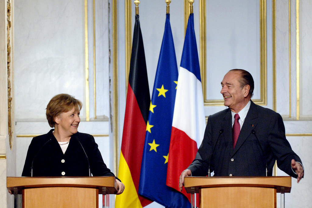 Première rencontre entre le président français Jacques Chirac et la chancelière allemande Angela Merkel (Paris, 23 novembre 2005)