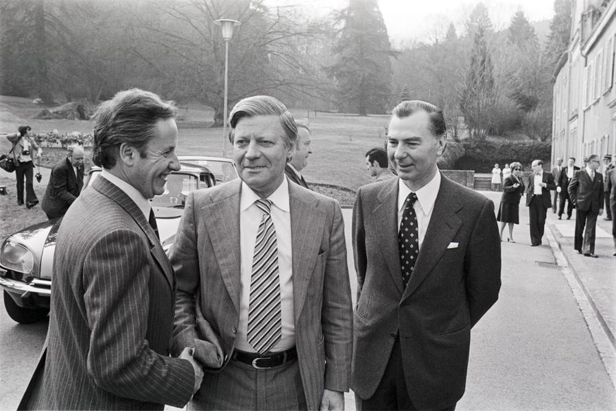 Gaston Thorn, Helmut Schmidt et Leo Tindemans lors du Conseil européen de Luxembourg (1er avril 1976)